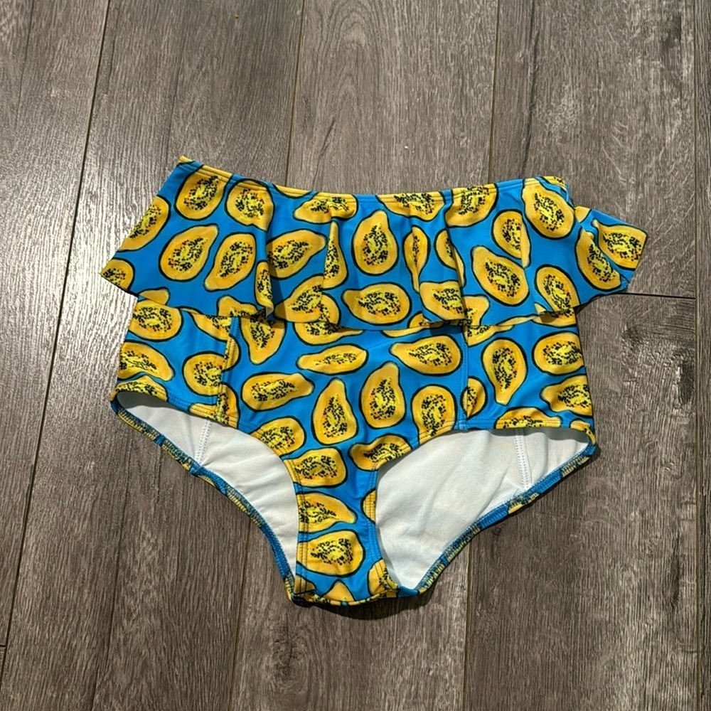 Kortni Jeane NWOT papaya peplum swim bottoms S